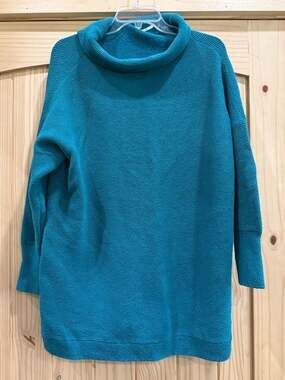 Free People Ottoman Slouchy Tunic Sweater Electric Teal - Small